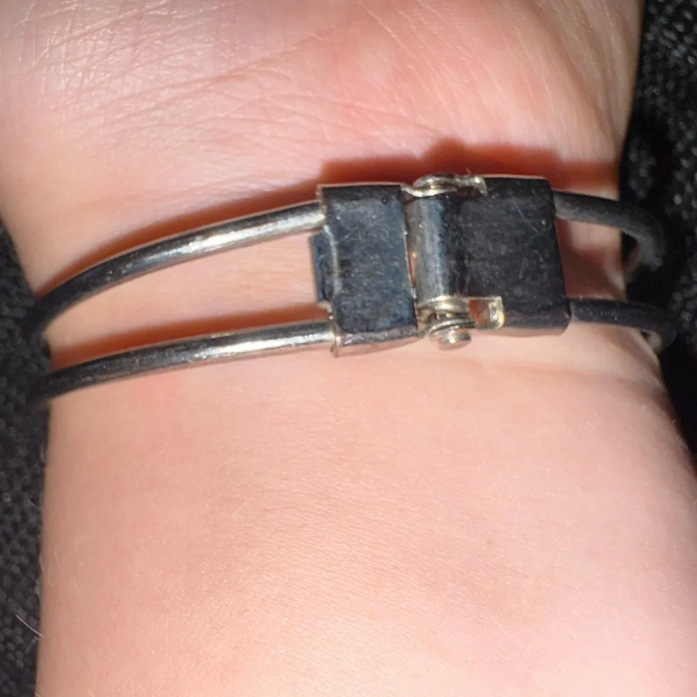 Blue and Green Swirl Bracelet - Picture 2 of 5